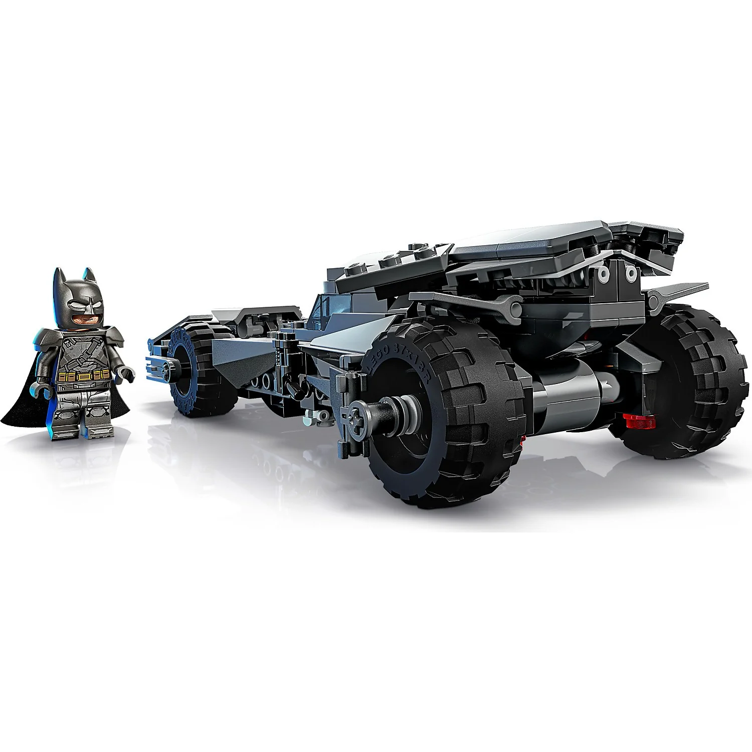 LEGO 76331 Batman v Superman Batmobile - DC Super Heroes - Image 3