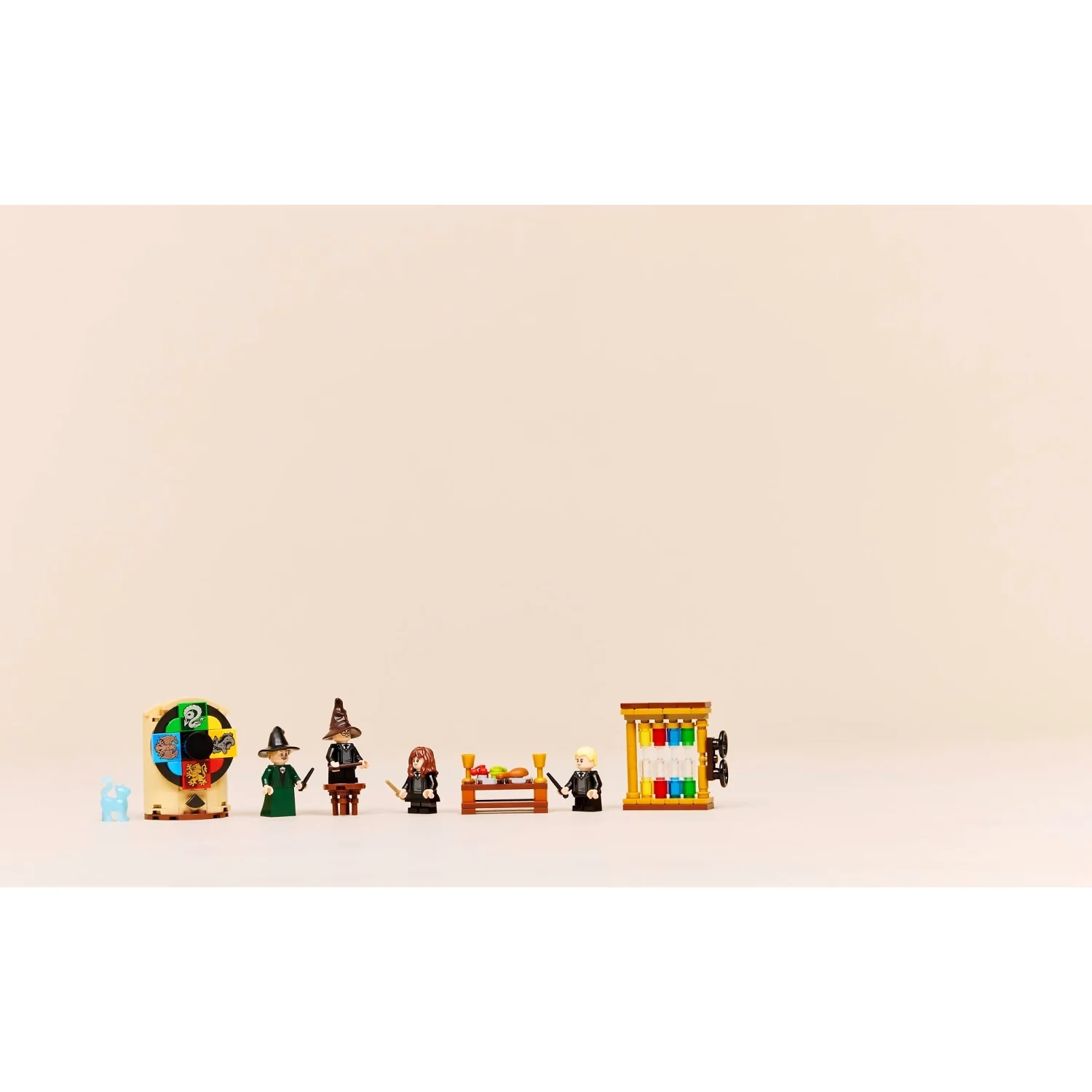 LEGO 76460 Hogwarts Castle: Sorting Hat Ceremony - Harry Potter - Image 8