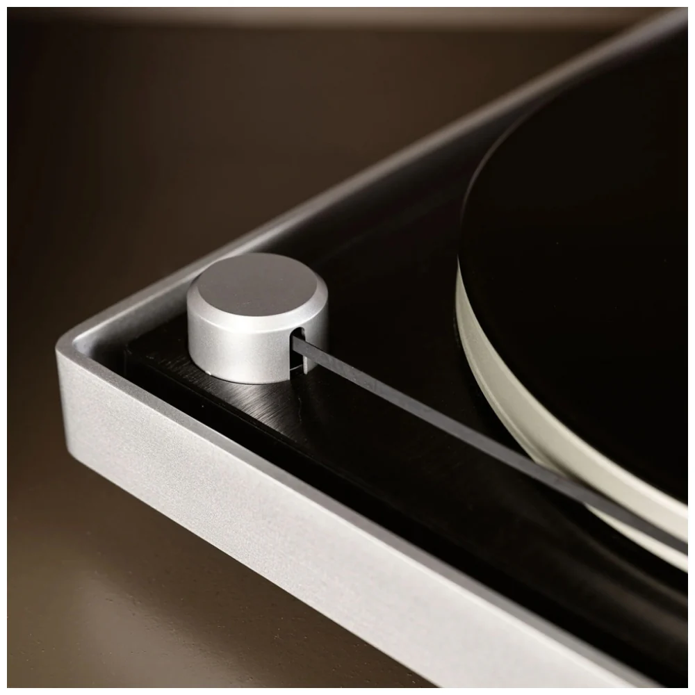 Lenco Expertise Turntable Record Player With Ortofon 2M RED Cartridge - Image 4