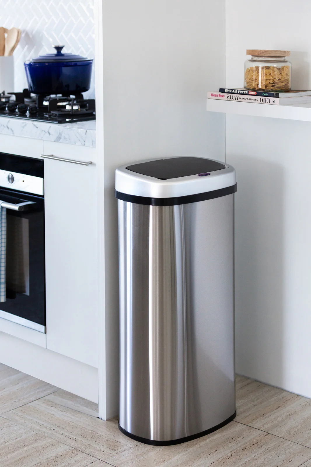 Lenoxx 70L Stainless Steel Motion Sensor Rubbish Bin - Image 4