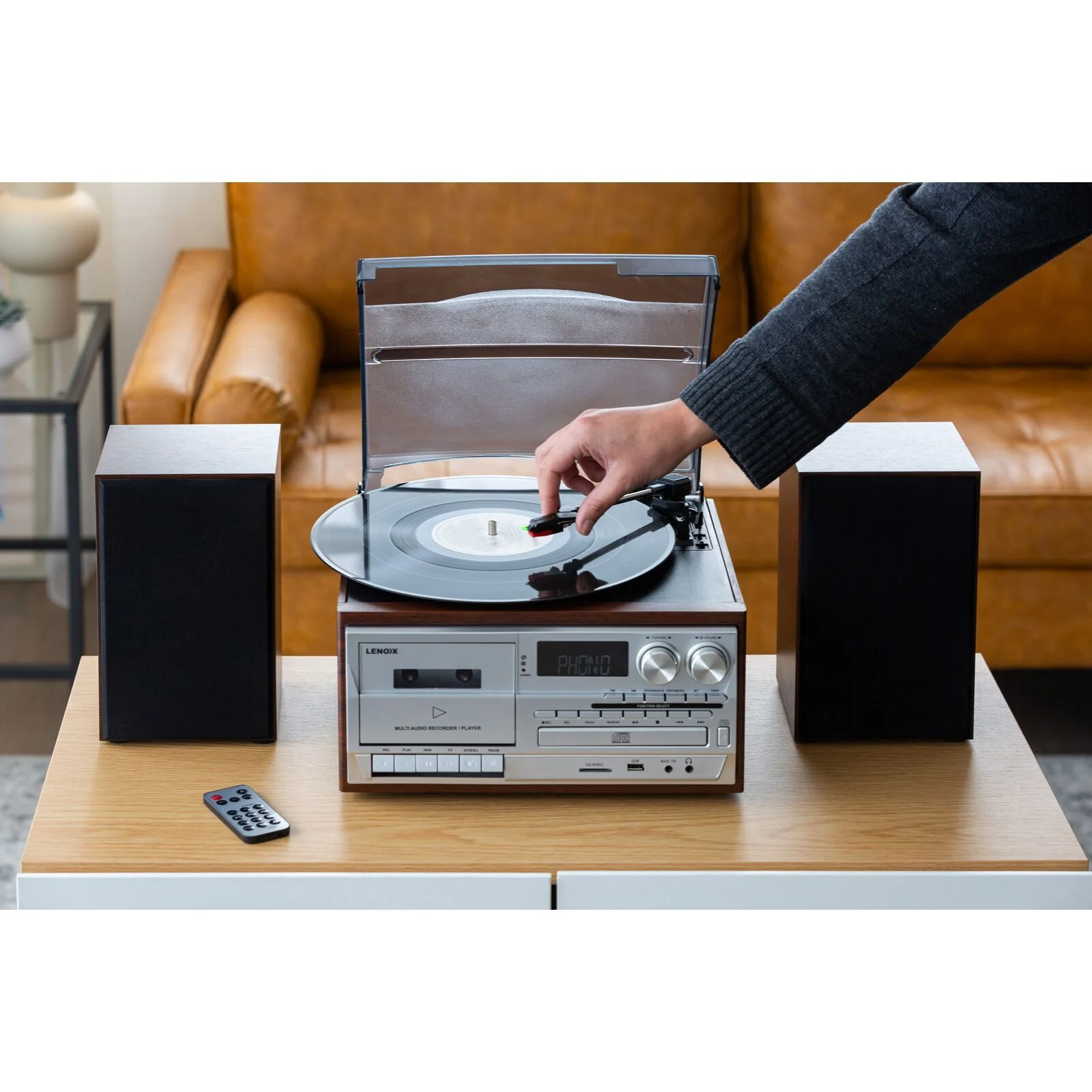 Lenoxx Audio CD/Cassette/Vinyl Streaming Player (Brown) - Image 2