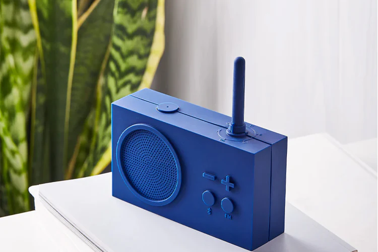 Lexon Thykho 3 FM Radio & Bluetooth Speaker - Dark Blue - Image 3