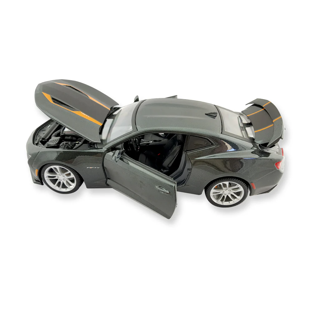 Maisto Licensed 1:18 Scale Chevrolet Camaro 50th Anniversary 2017 Diecast Model Car Grey - Image 2