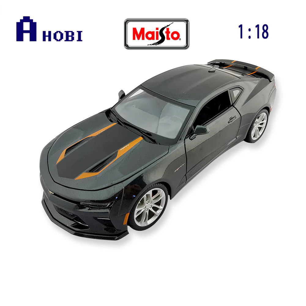 Maisto Licensed 1:18 Scale Chevrolet Camaro 50th Anniversary 2017 Diecast Model Car Grey - Image 3
