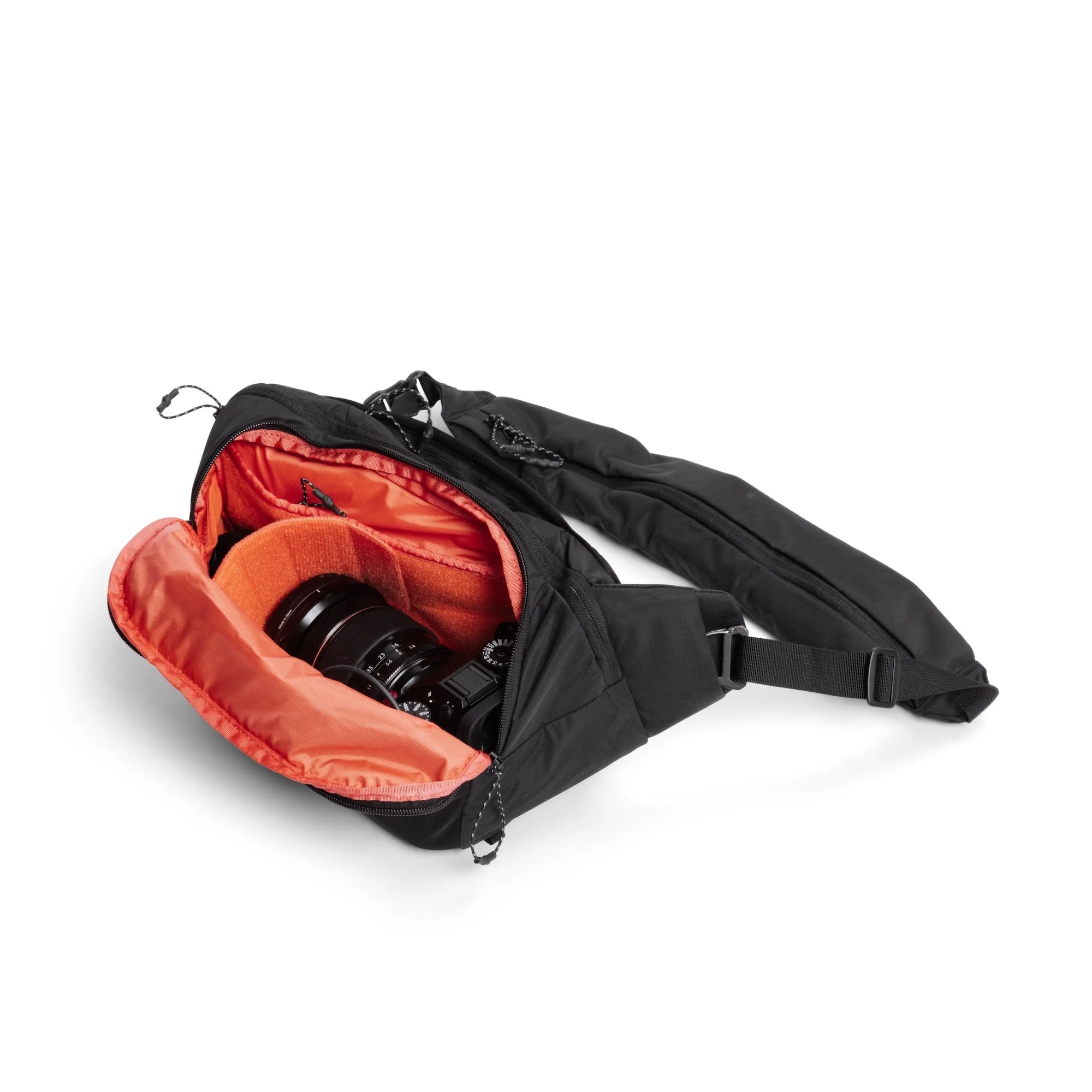 Moment - Balance 7L Camera Sling (Black) - Image 5