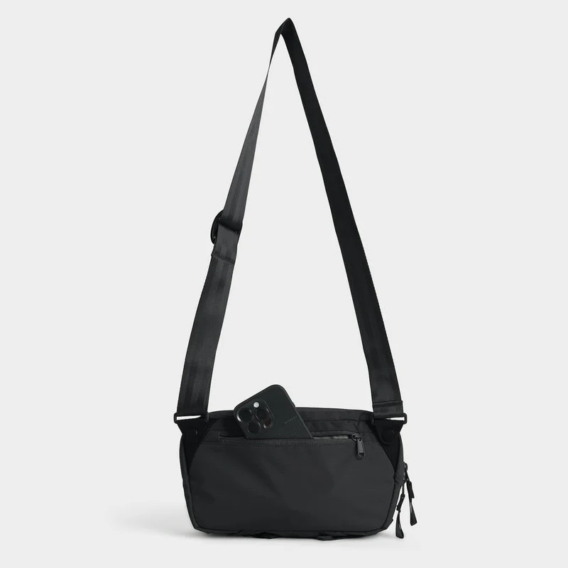 Moment Everything Sling 4L (Black) - Image 6