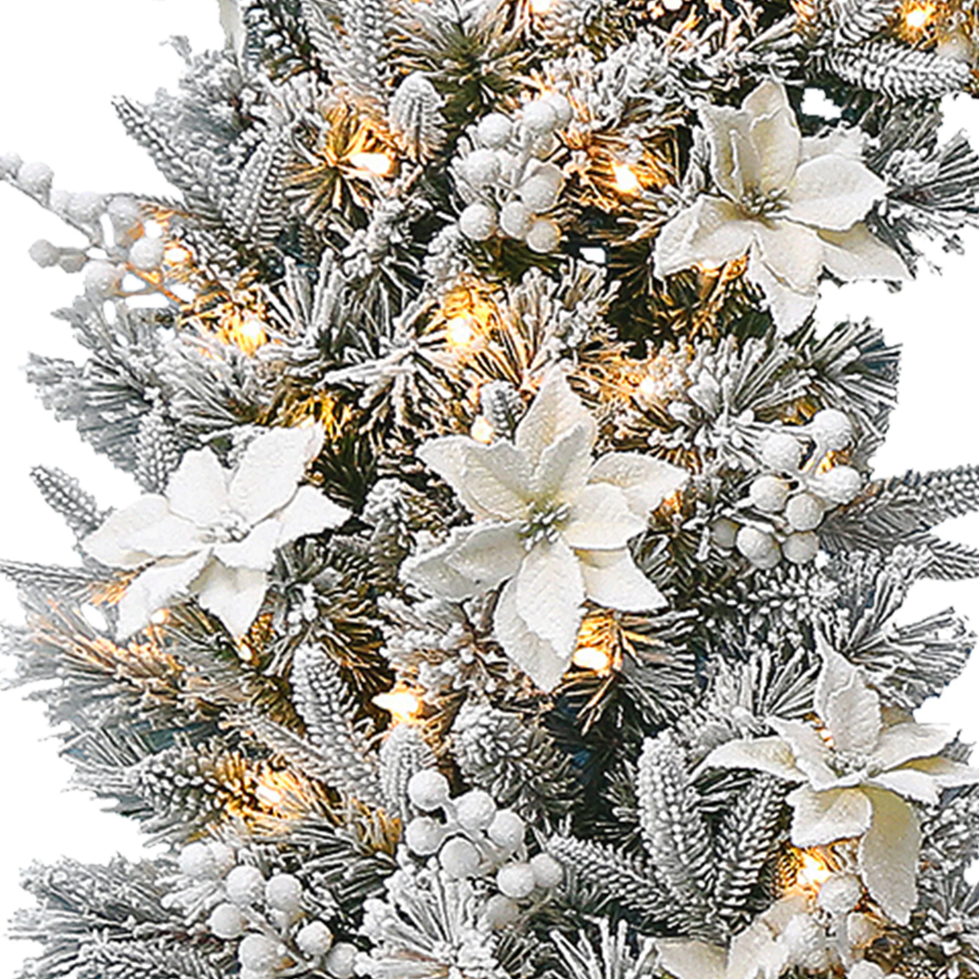 National Tree Company Frosted Colonial Pre-Lit Christmas Wreath - 122cm - Image 2