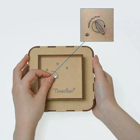 New York Music Box - Image 4