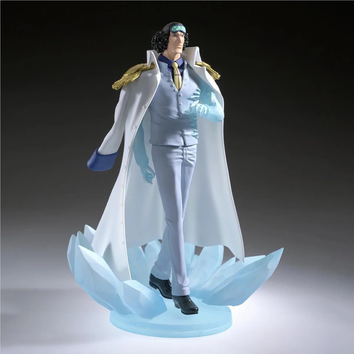 One Piece - The Shukko Logia - Kuzan Figure - Image 7