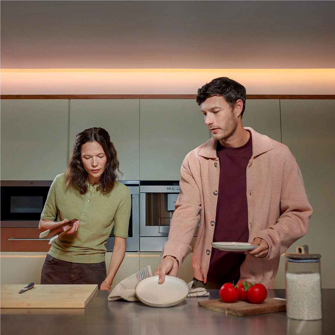 Philips Hue Flux Ultra-Bright Strip Light (3m) - Image 9