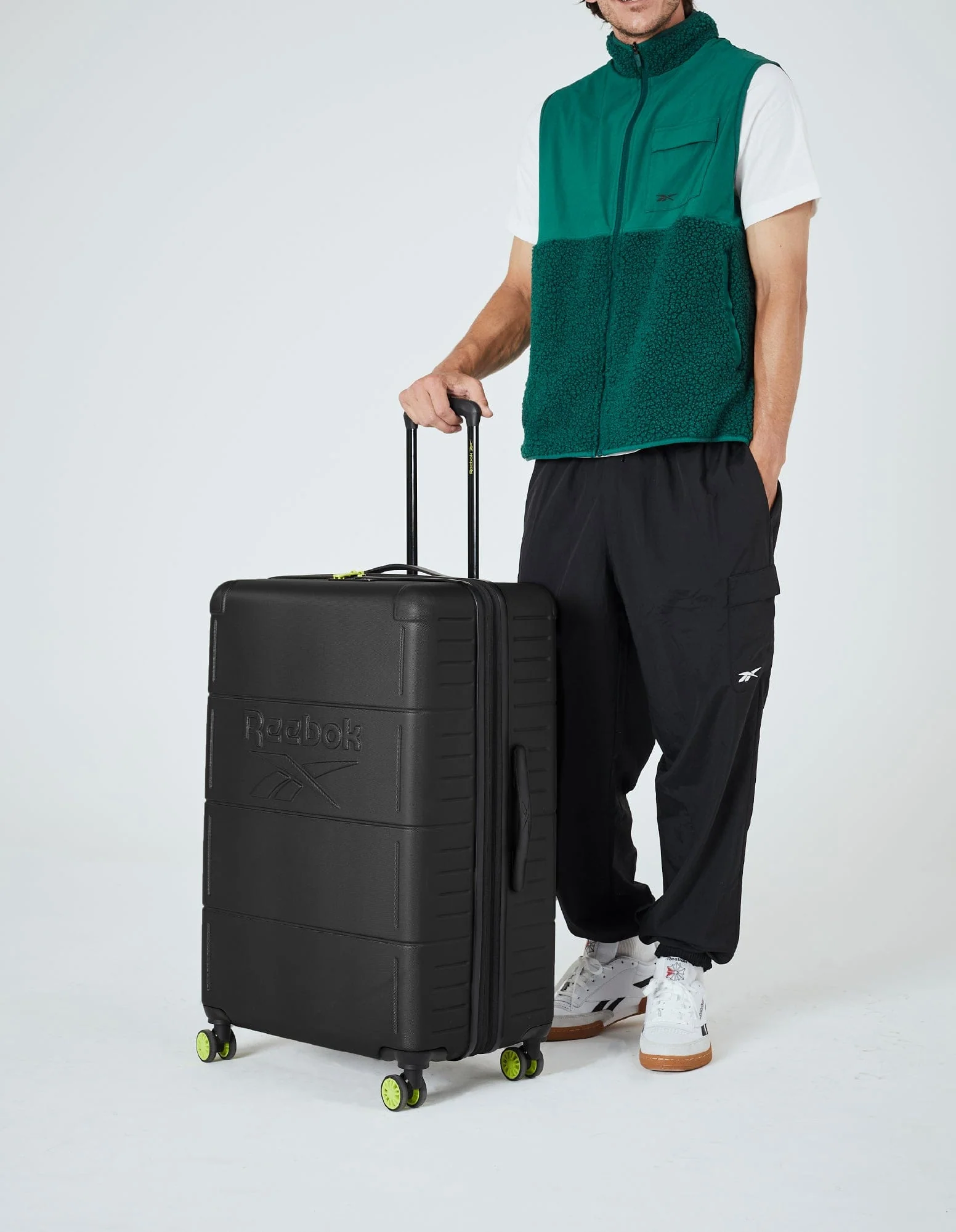 Reebok Wanderer Medium 90L Hard Shell Case Suitcase Travel Luggage (Black) - Image 2