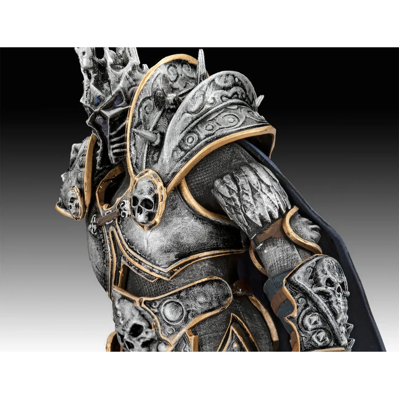 Revell 1/16 Gift Set The Lich King - World of Warcraft - Image 5