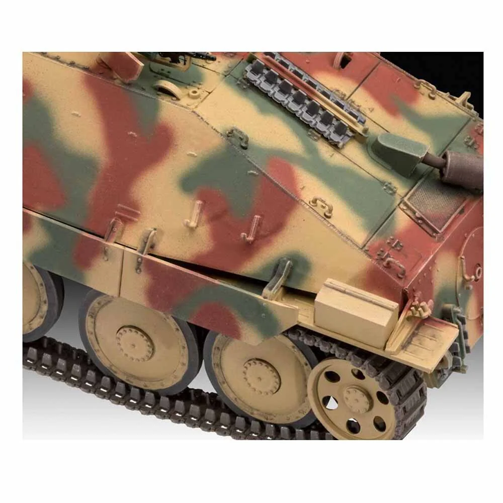 Revell 1/35 Hetzer Jagdpanzer 38t - Image 2