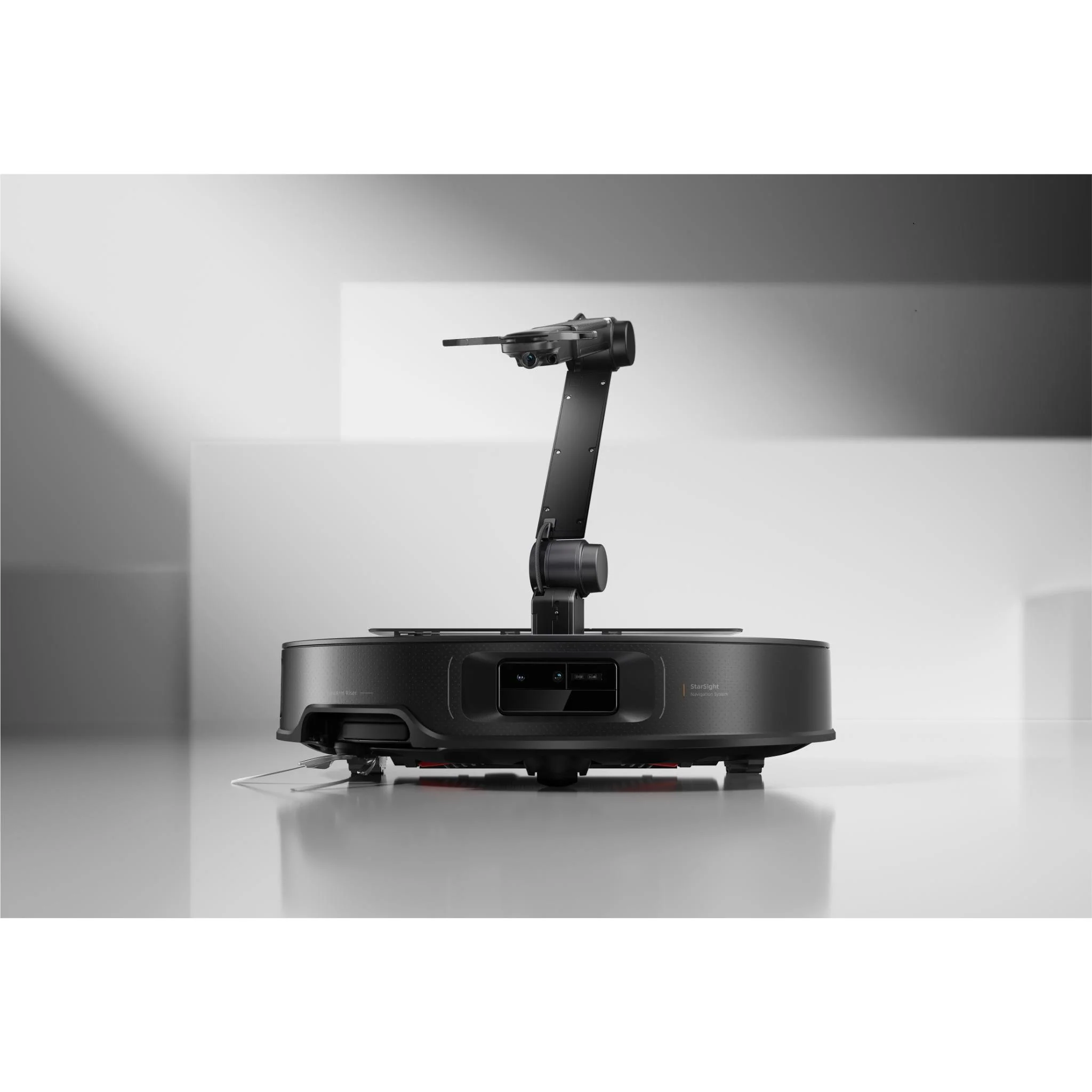 Roborock Saros Z70 Robot Vacuum with OmniGrip Mechanical Arm (Black) - Image 11