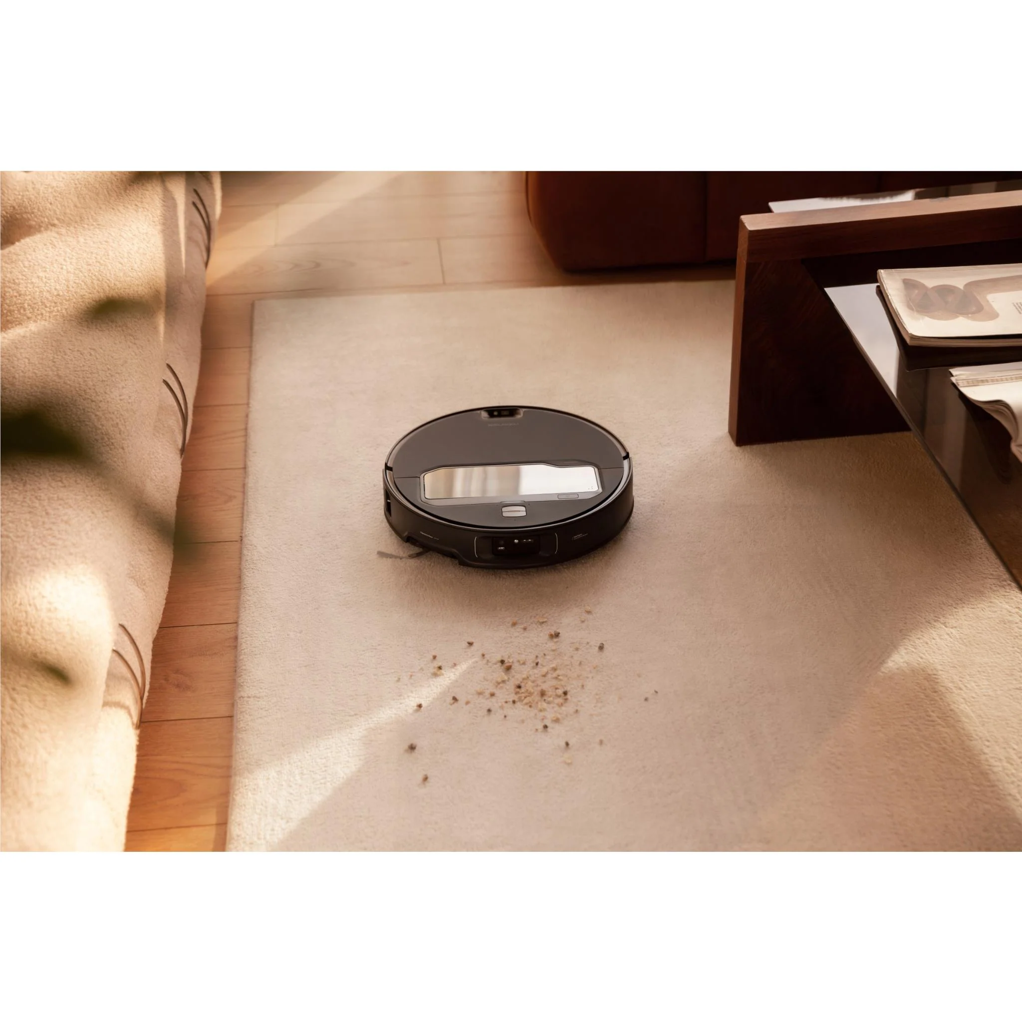 Roborock Saros Z70 Robot Vacuum with OmniGrip Mechanical Arm (Black) - Image 16