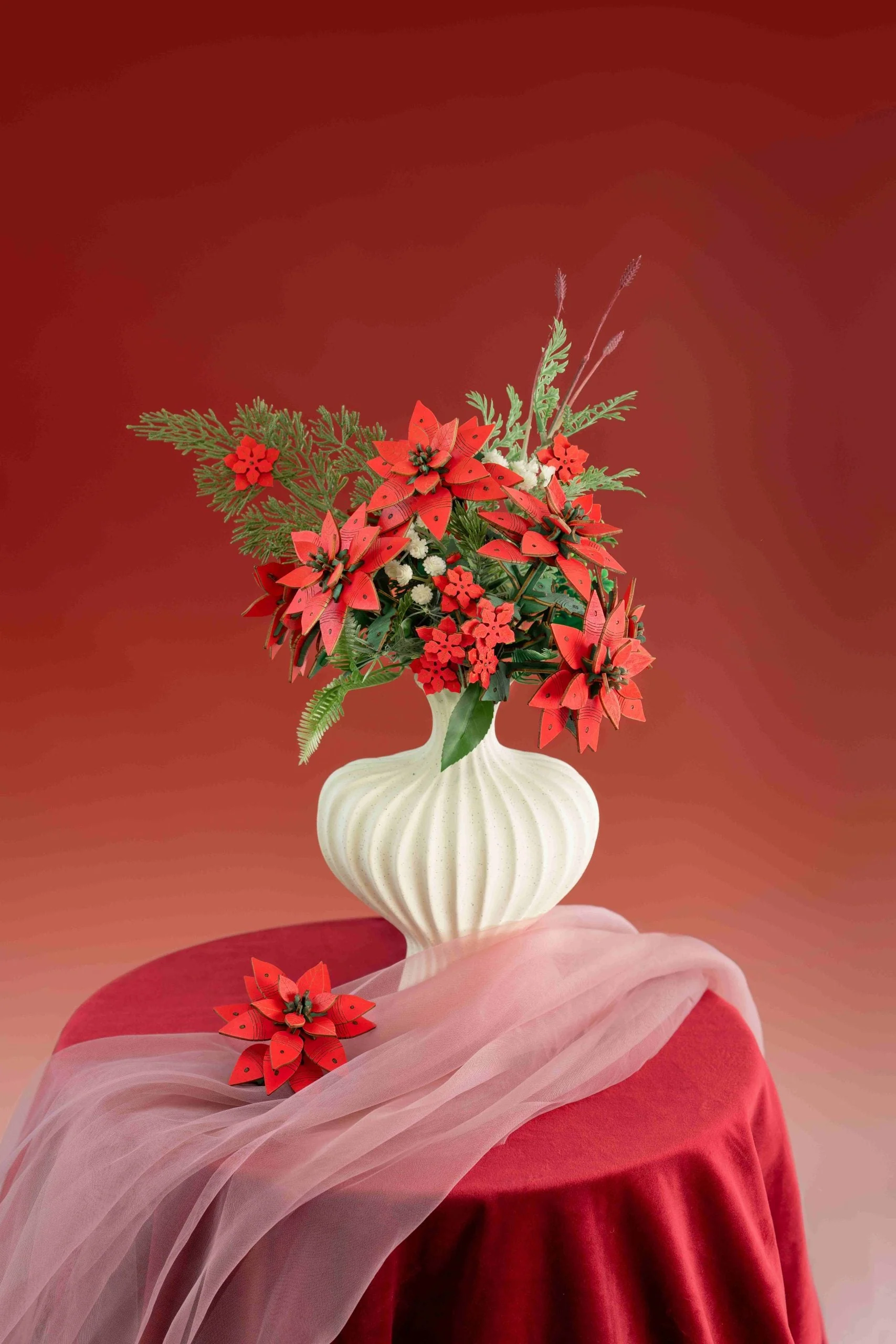 Robotime Wood Bloom Poinsettia - Image 6