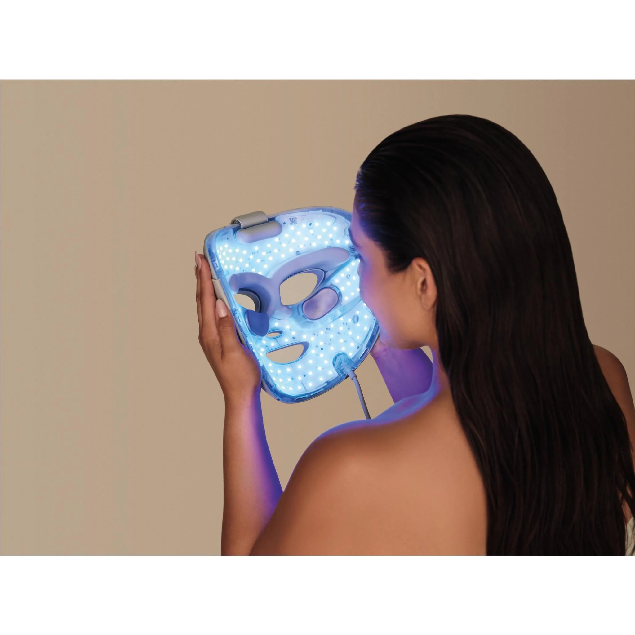 Shark™ CryoGlow™ Cooling + LED Face Mask (Blue Frost) - Image 8