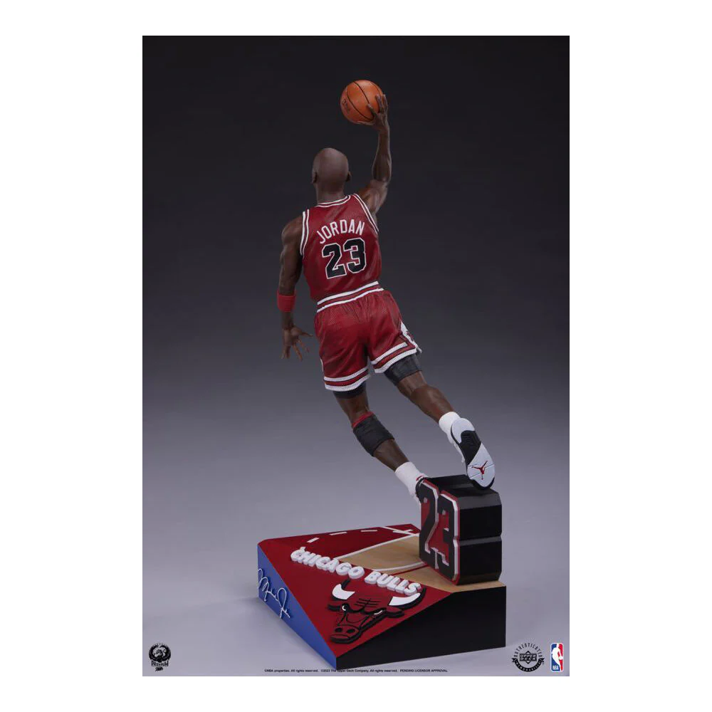Shock Collectibles NBA 26" x8.5" Michael Jordan 1:4 Scale Statue - Image 6