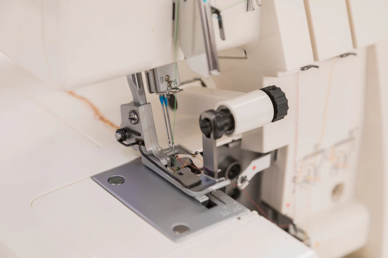SINGER 14SH654 Overlocker - Image 3