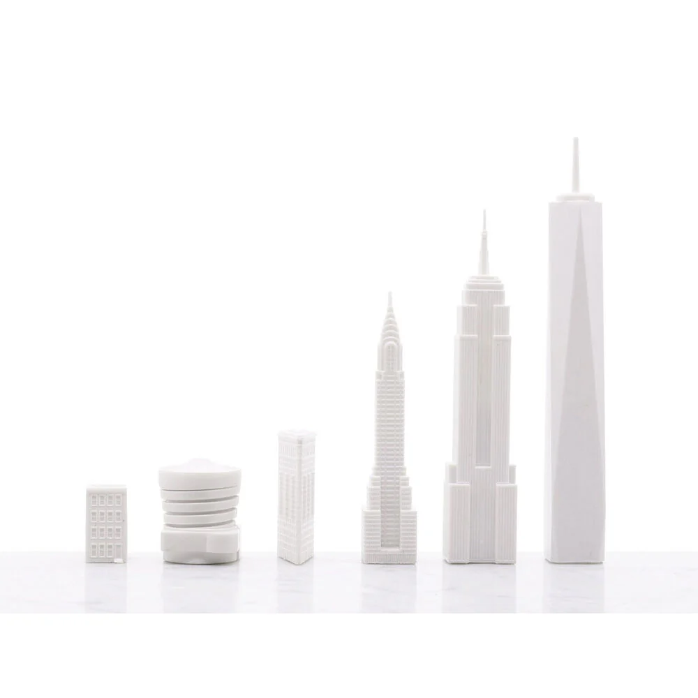 Skyline Chess 33pc Set London v New York with Marble Board (White/Grey) - Image 4