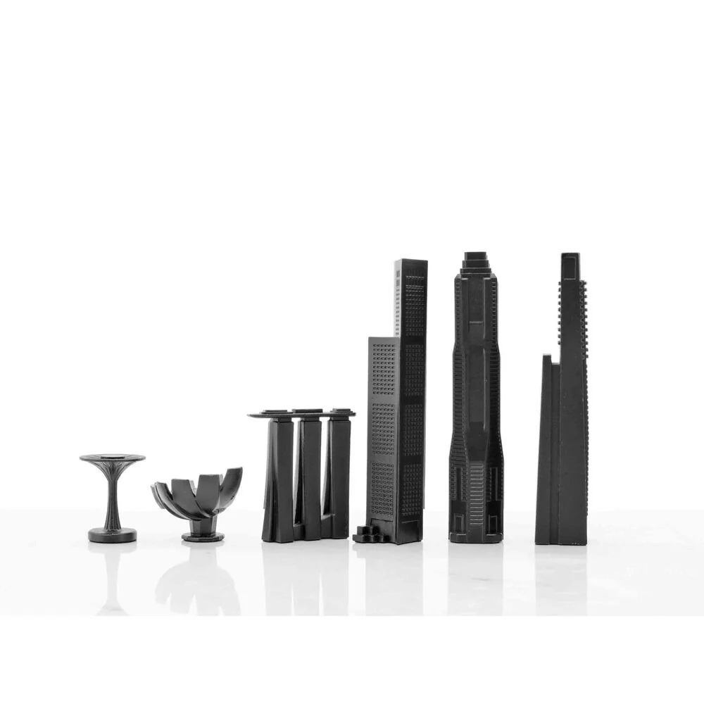 Skyline Chess 33pc Set Singapore Map Edition with Wooden Board (Black/Grey) - Image 3