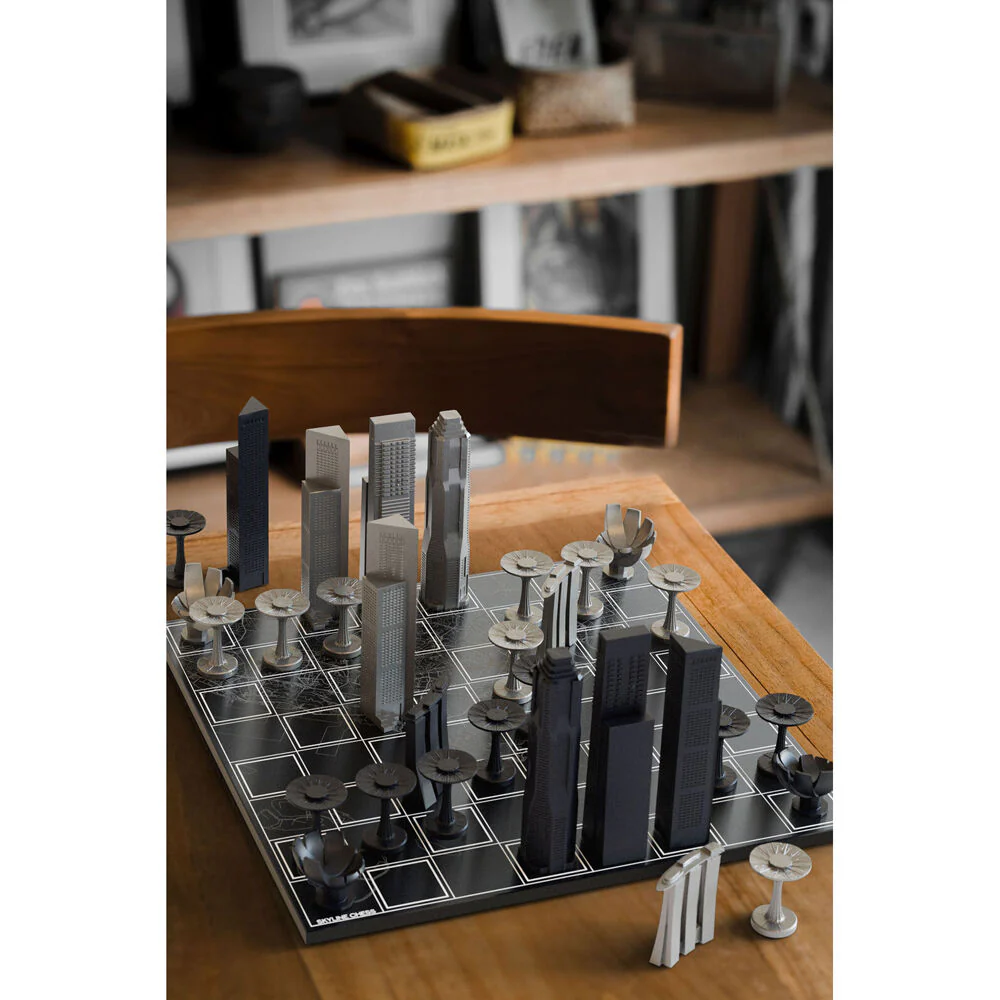 Skyline Chess 33pc Set Singapore Map Edition with Wooden Board (Black/Grey) - Image 6