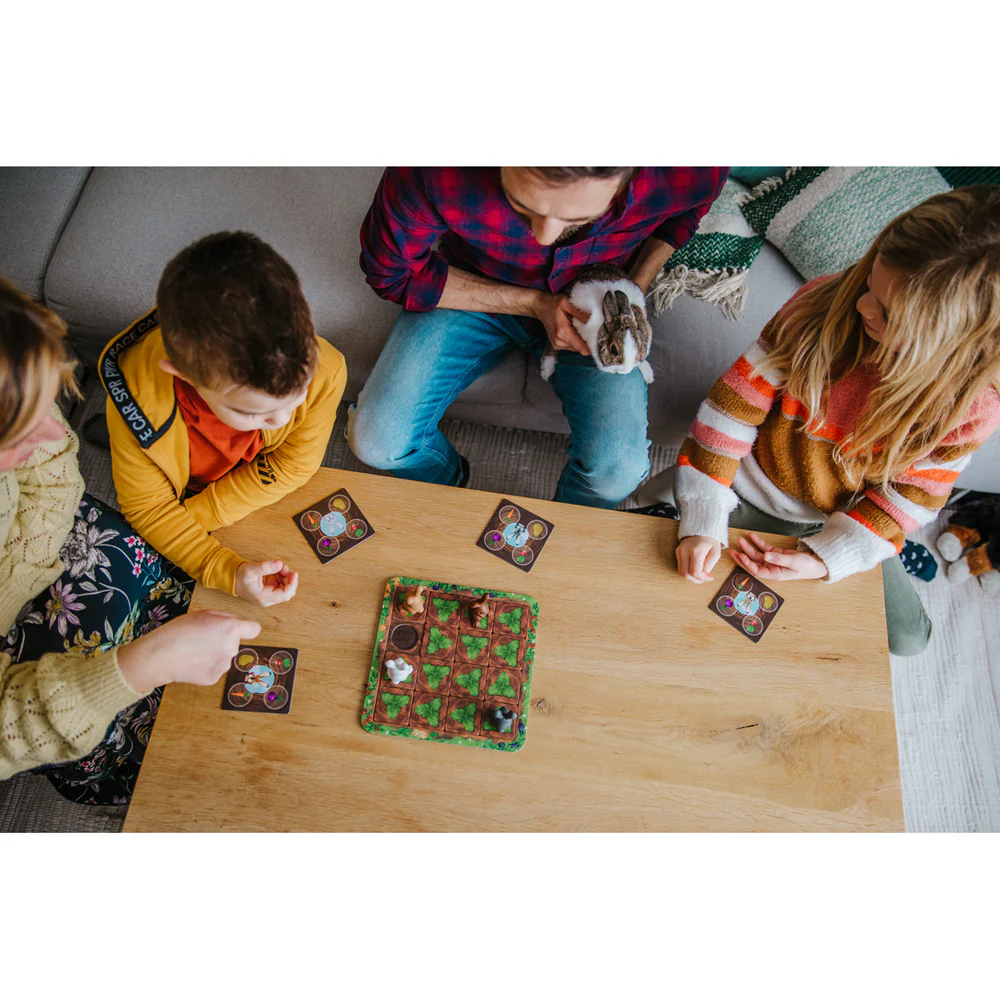 Smart Games Grabbit 2-4 Players Memory Board Game - Image 3