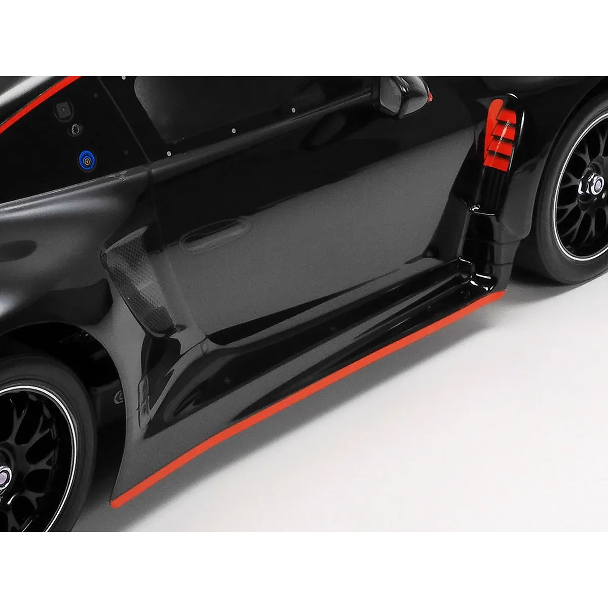 Tamiya 1/10 RC 911 GT3 R (992) (TT-02) - Image 5