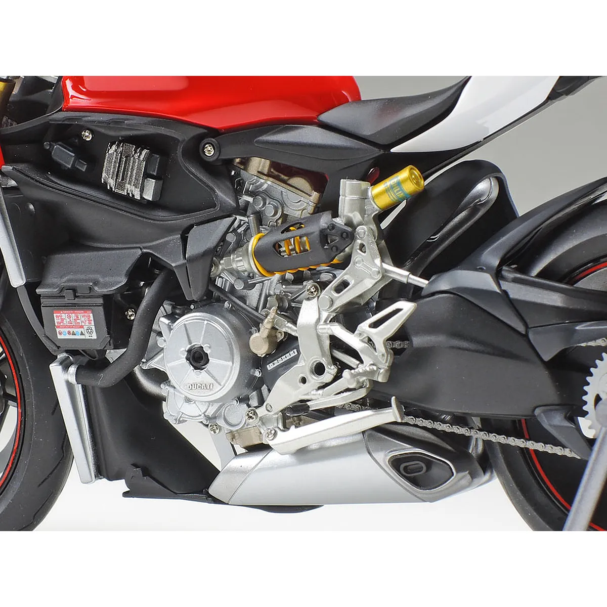 Tamiya 1/12 Ducati 1199 Panigale S Tricolore Motorcycle Scaled Plastic Model Kit - Image 4