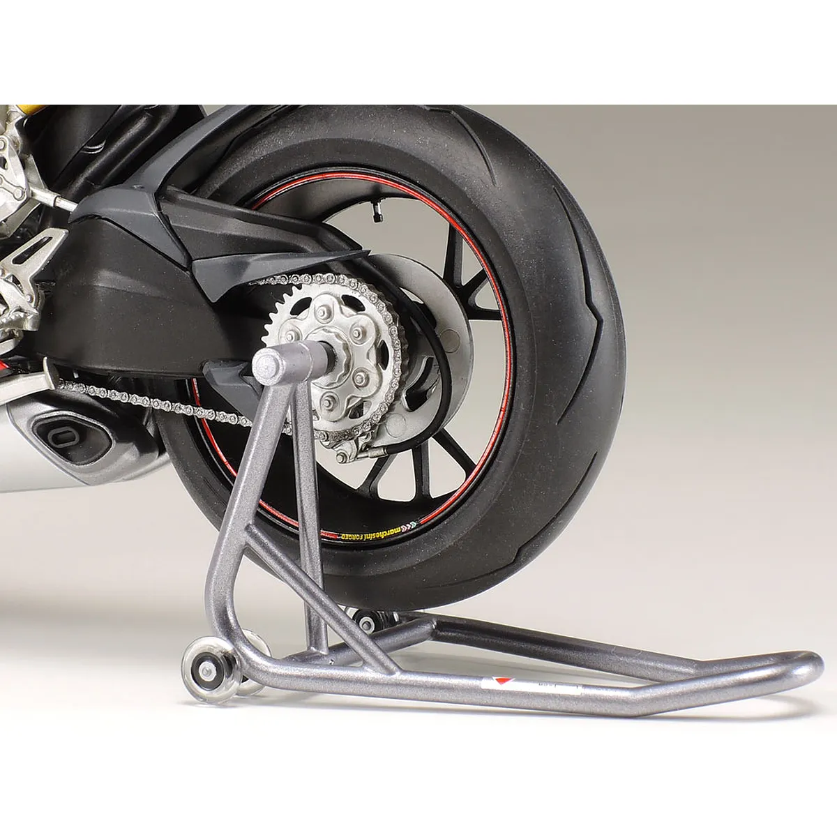 Tamiya 1/12 Ducati 1199 Panigale S Tricolore Motorcycle Scaled Plastic Model Kit - Image 5