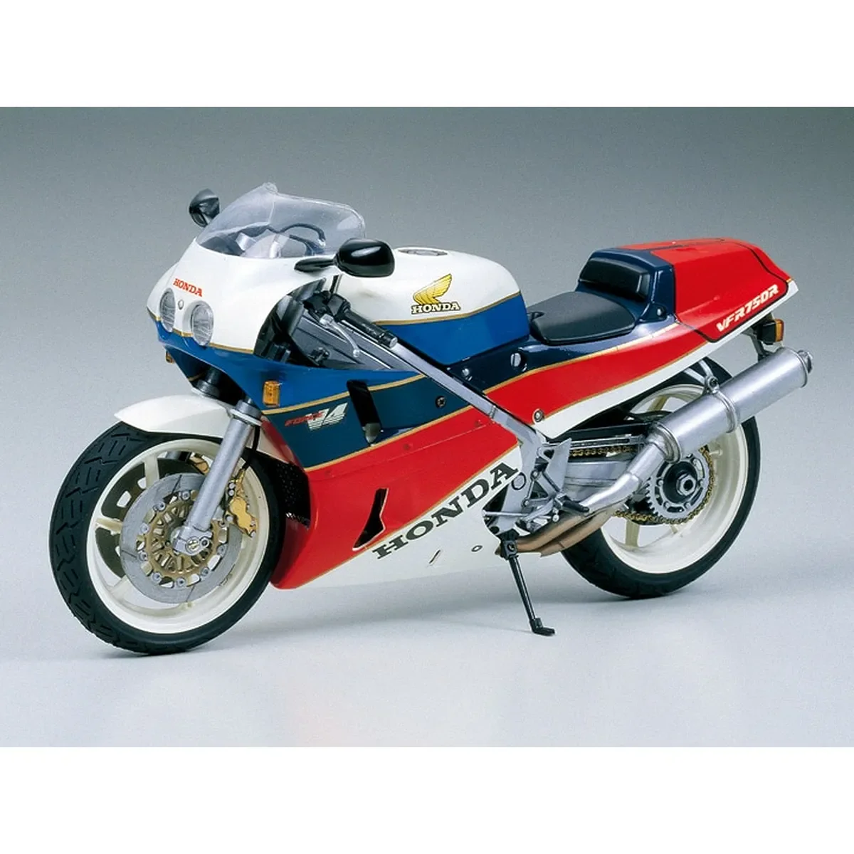 Tamiya 1/12 Honda VFR750R Motorcycle Scaled Plastic Model Kit - Image 2