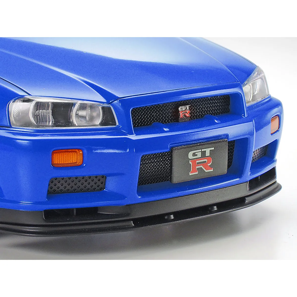 Tamiya 1/24 Nissan Skyline R34 GT-R Scaled Plastic Model Kit - Image 3