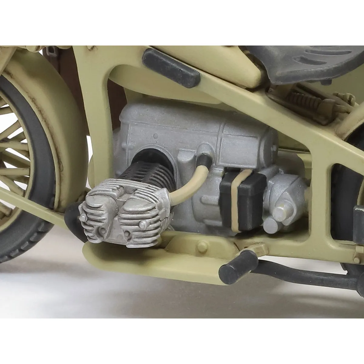 Tamiya 1/35 German KS600 Motorcycle with Sidecar Scaled Plastic Model Kit - Image 4