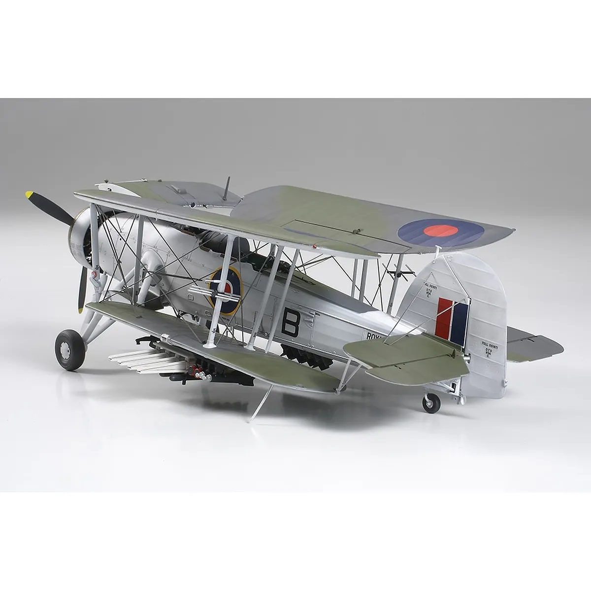 Tamiya 1/48 Fairey Swordfish Mk.II Fighter Scaled Plastic Model Kit - Image 3