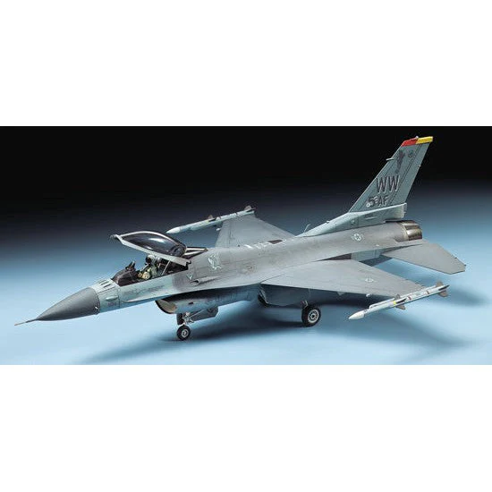 Tamiya 1/72 Lockheed Martin F16CJ Fighting Falcon - Image 2