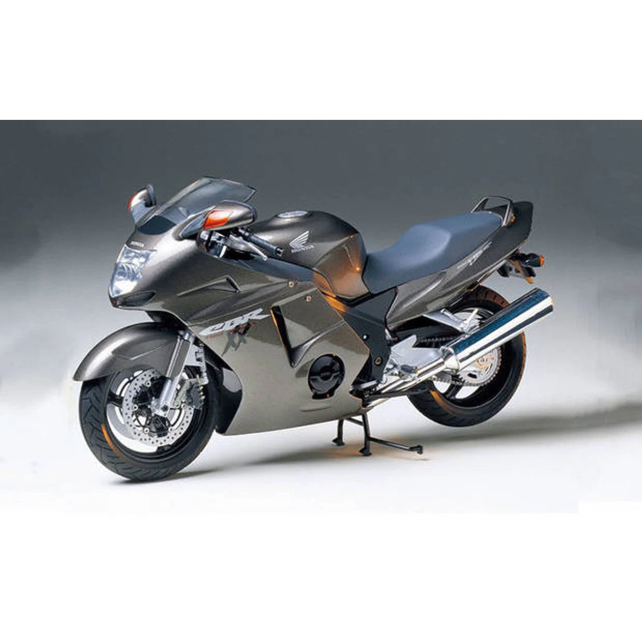 Tamiya Honda CNR 110XX S. Blackbird - Image 3