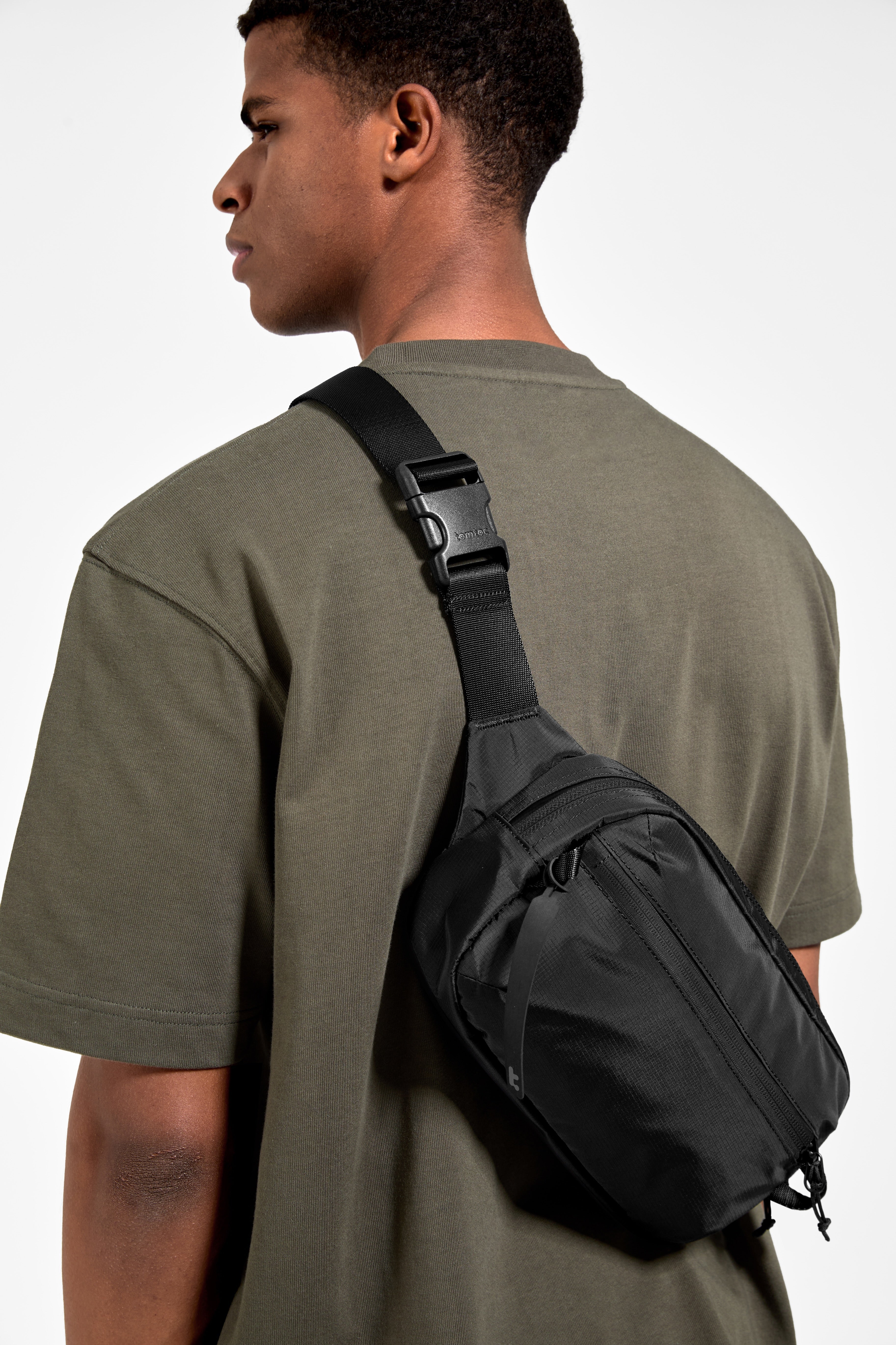 Tomtoc Aviator Chest Bag 3.5L (Black) - Image 3