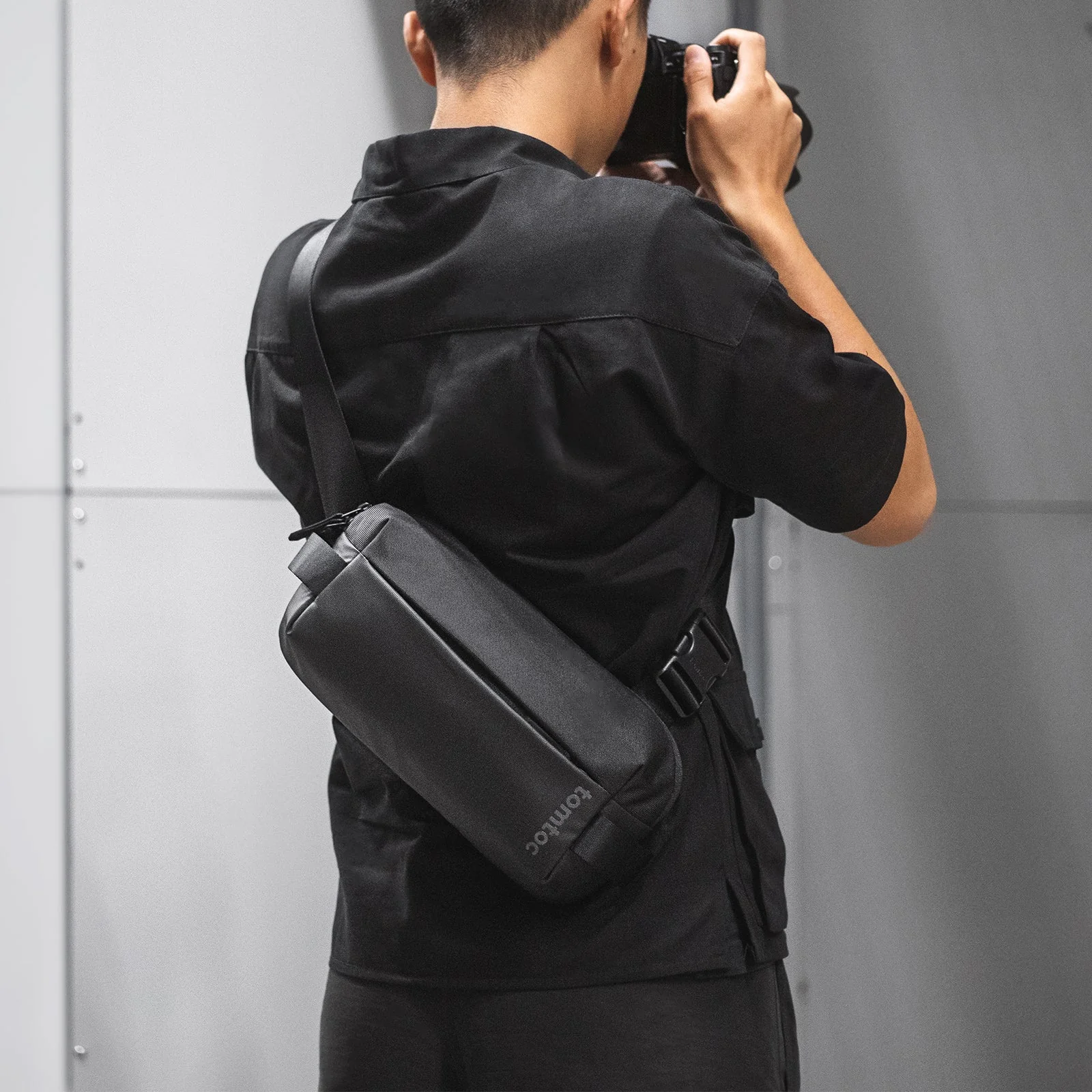tomtoc Explorer-T21 EDC Sling Crossbody Bag - Image 4