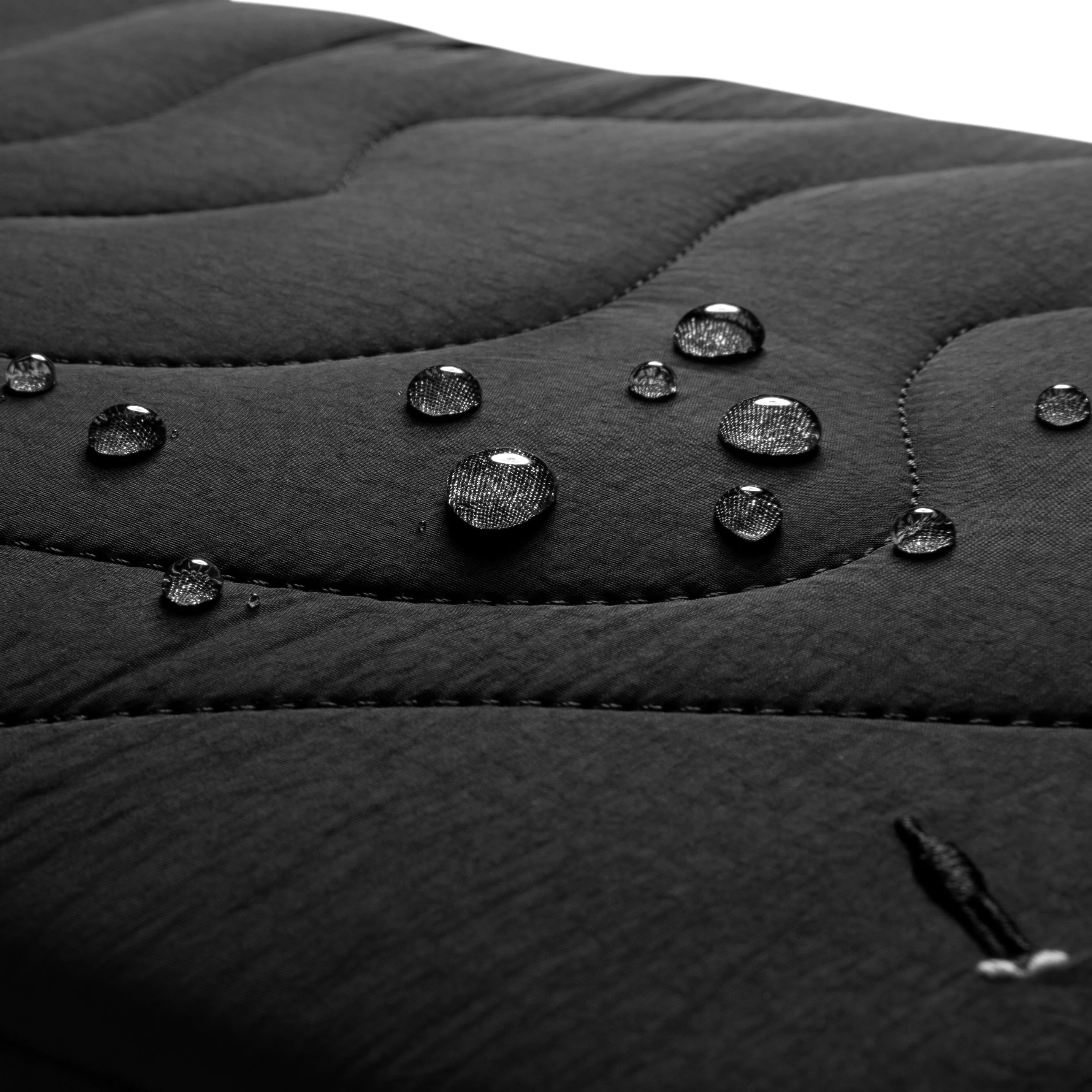 tomtoc Terra-A27 16" Laptop Sleeve (Black) - Image 4