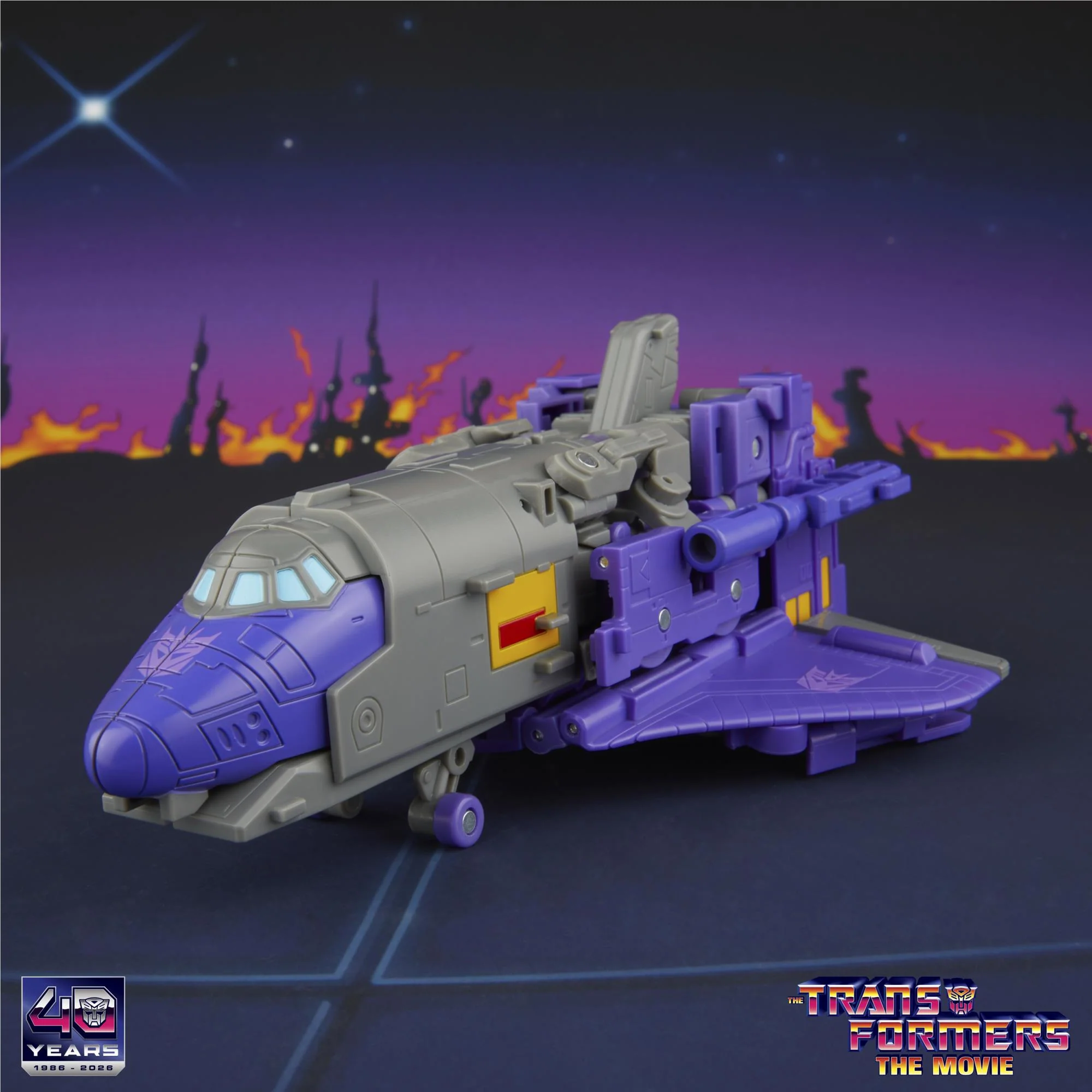 Transformers - Studio Series: Transformers: The Movie - Astrotrain Figure - Image 17