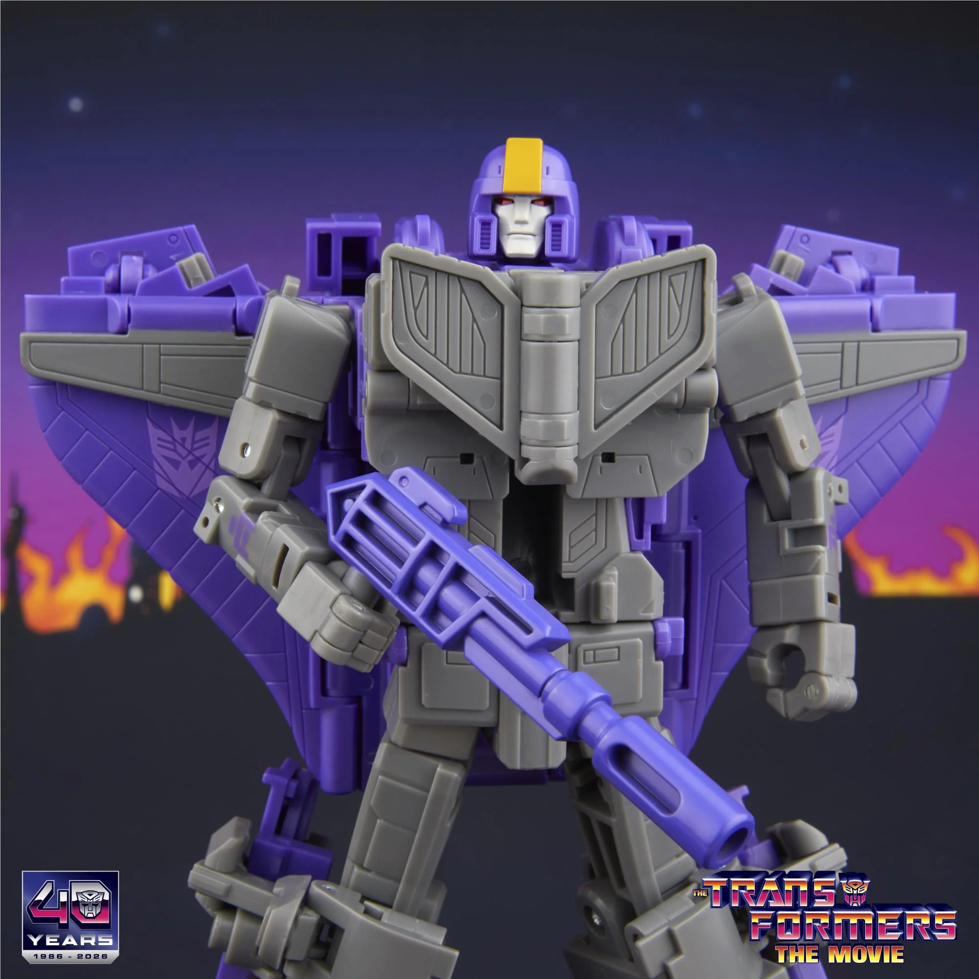 Transformers - Studio Series: Transformers: The Movie - Astrotrain Figure - Image 9