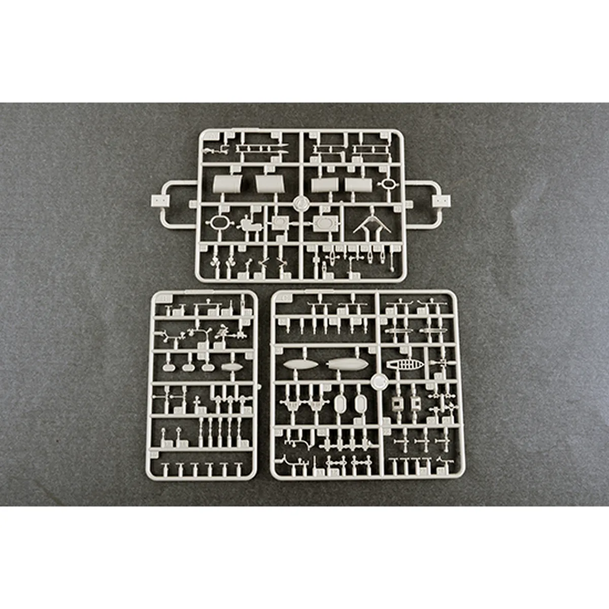 Trumpeter 1/350 HMS Calcutta Scaled Plastic Model Kit - Image 6