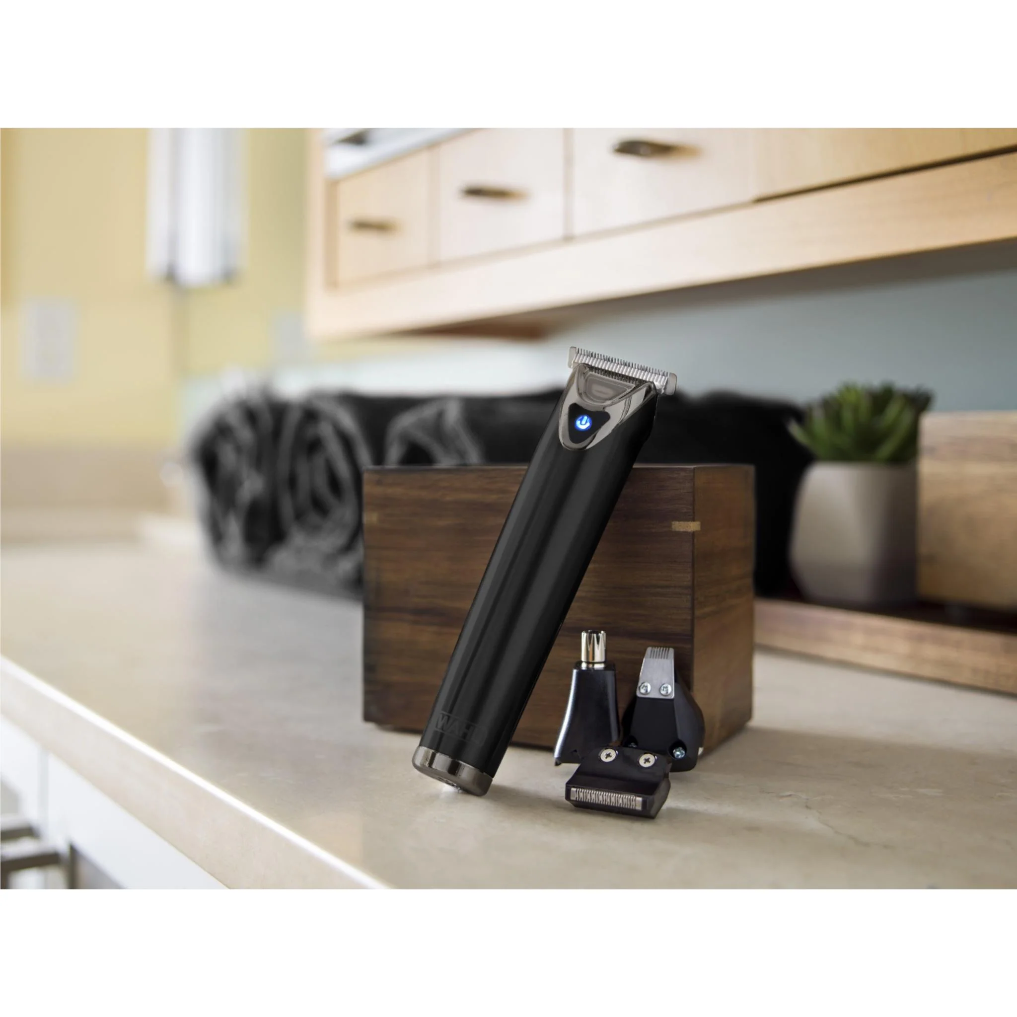 Wahl Advanced Stainless Steel Li Ion Trimmer (Black) - Image 7