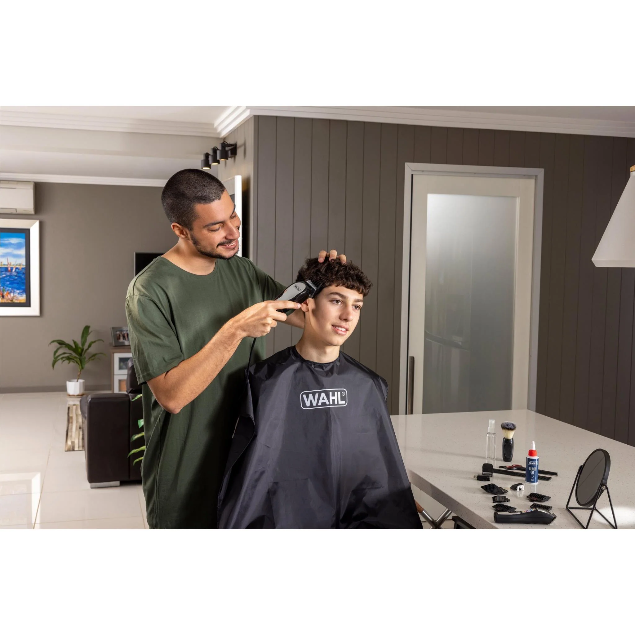 Wahl Pro Chrome Corded Clipper - Image 6