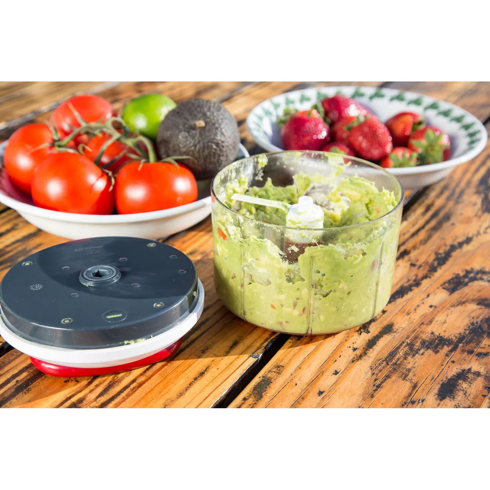 Zyliss Easy Pull Manual Food Processor Vegetable Grinder 750ml - Image 3